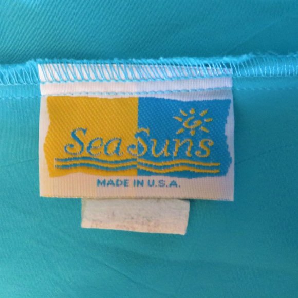 PRETTY LADIES TURQUOISE SHORTS - SMALL - Picture 6 of 6